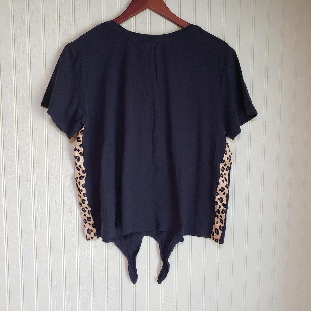 MTV Shirt Womens Plus 2XL‎ Black Leopard Music Television Cropped Tie Front Top - Picture 3 of 6